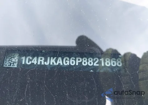 2023 Jeep Grand Cherokee L Laredo 4X4 from USA, damaged, VIN 1C4RJKAG6P8821868